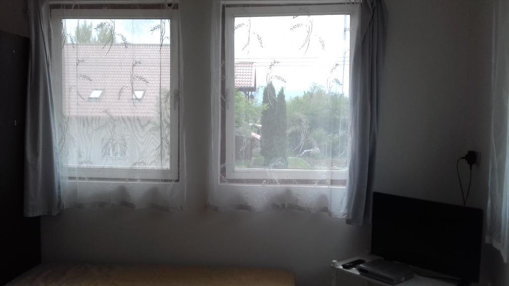 Apartmanhaz Balatonfenyves Appartement Buitenkant foto