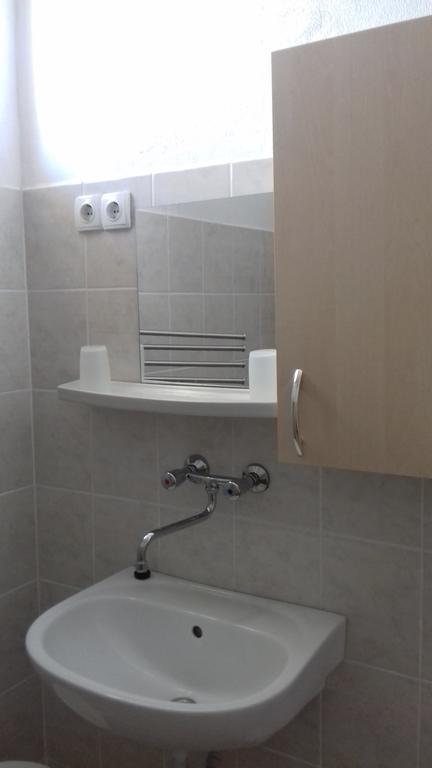 Apartmanhaz Balatonfenyves Appartement Buitenkant foto